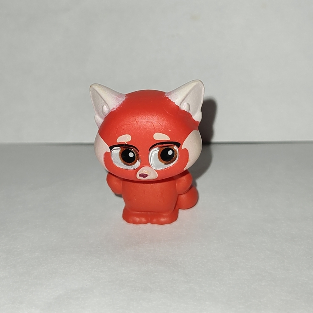 Disney doorables Turning red